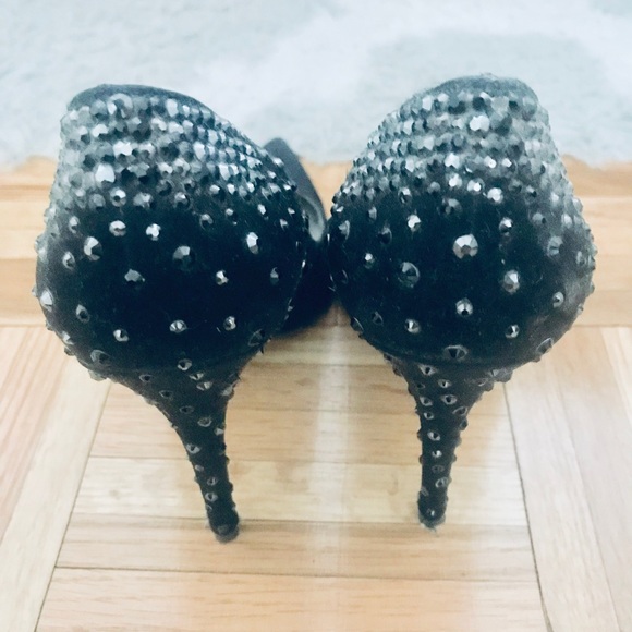 Stuart Weitzman Crystal/Black Stilettos - Picture 4 of 5
